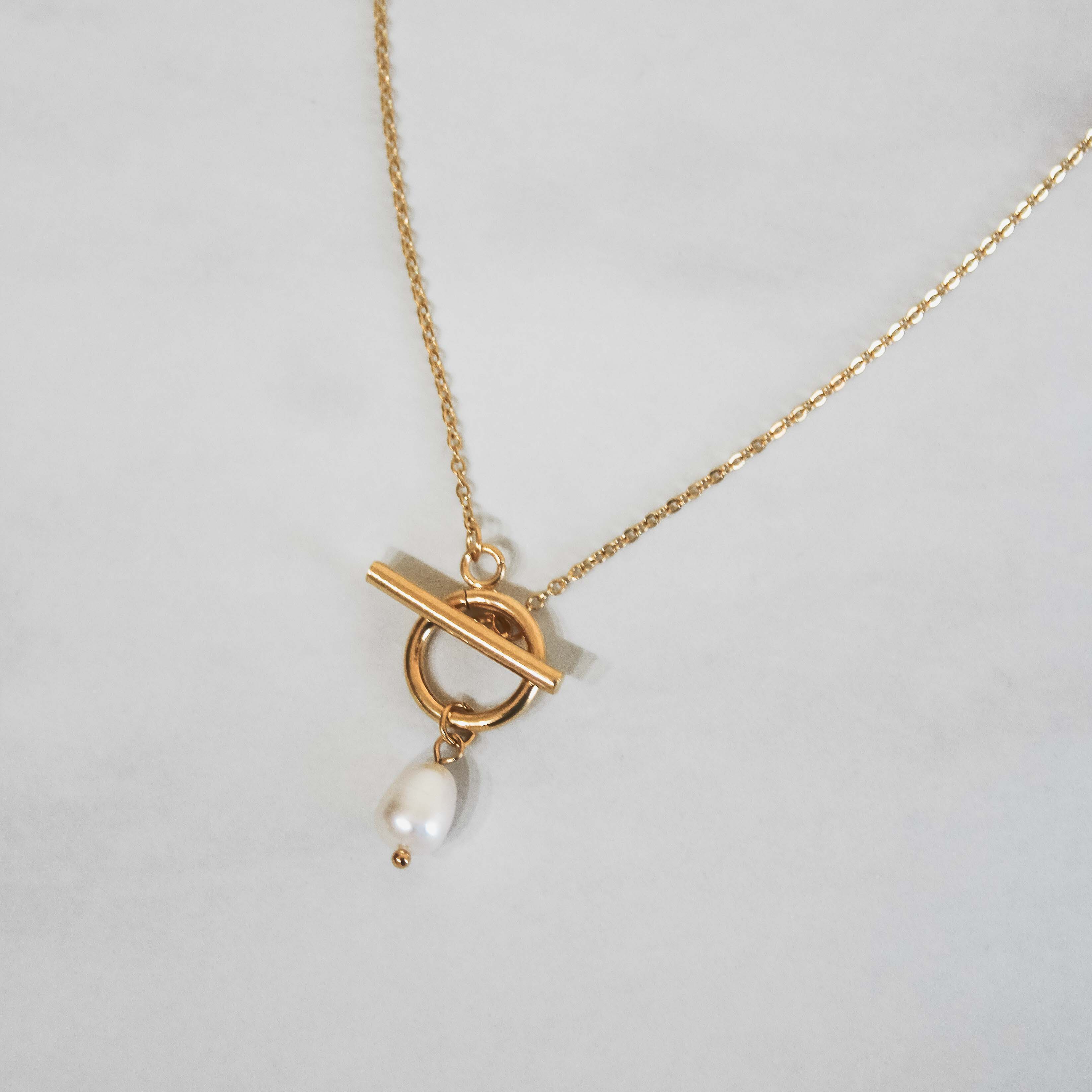 Isla Toggle Necklace
